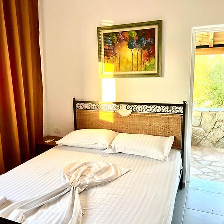 Jardin Miraculeux Hotel ฮีมาเรอ ภายนอก รูปภาพ
